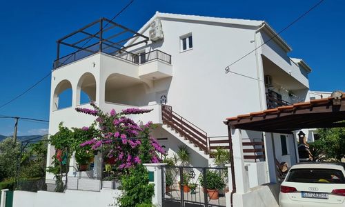 Apartman Ivica Arbanija