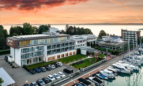 Hotel Yacht Wellness & Business Siófok