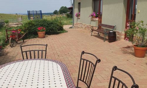 Tótvár Lovarda Szálláshely Kővágótöttös