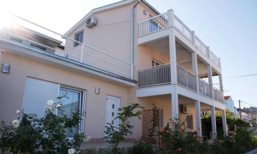 Apartments Nena Trogir
