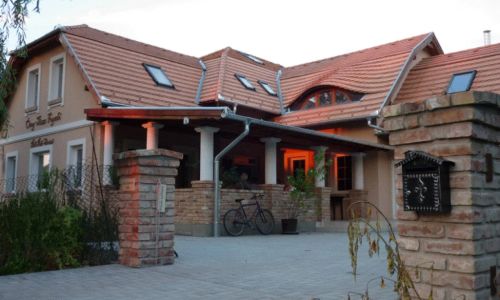 Öreg Tisza Fogadó Kőtelek