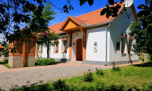 Hársfa Vendégház Ökopark Bükkösd