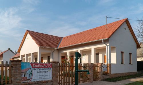 Kun Pista Vendégháza Vértesboglár