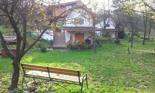 Hegyen-Völgyön Pihenőház Pethőhenye