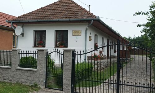 Kemencés Vendégszállás Mikóháza