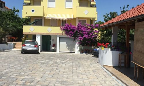 Apartmani Saric A&K Vir