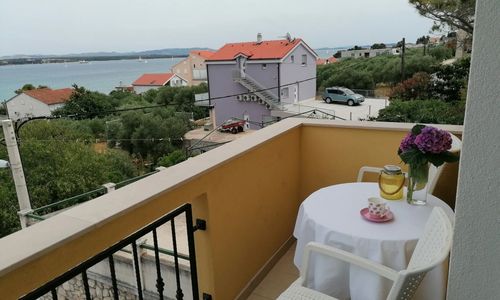 Apartman Roza L Tkon
