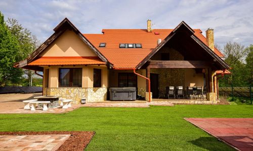 Bakonyi Mesekastély Olaszfalu