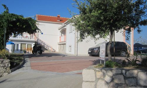 Apartmani Gero Lopar