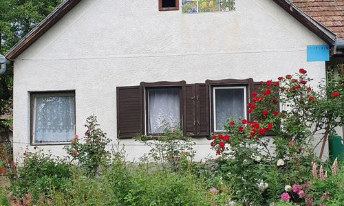 Virágoskert Vendégház Nagybörzsöny