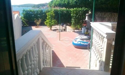 Judit  Apartmanház Tisno