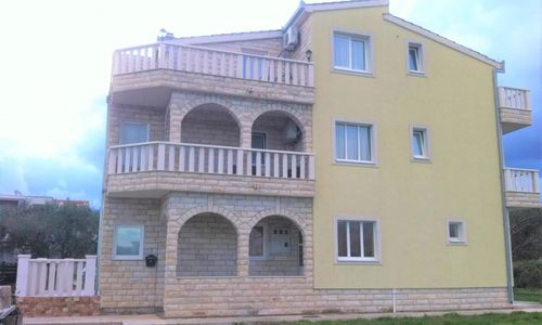Miro Apartman Kaštel Štafilić