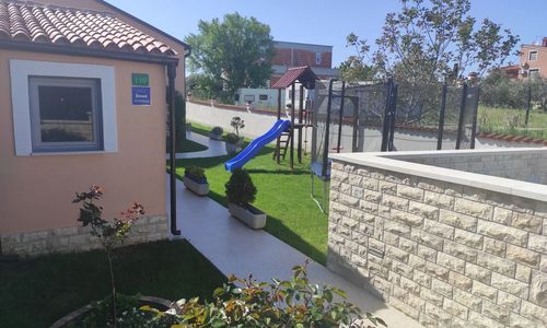 Mirjana Apartman Štinjan