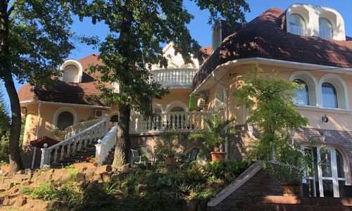 Káptalan Vendégház Balatonalmádi
