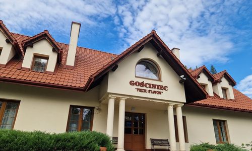 Gościniec Pięciu Stawów Ustrzyki Dolne