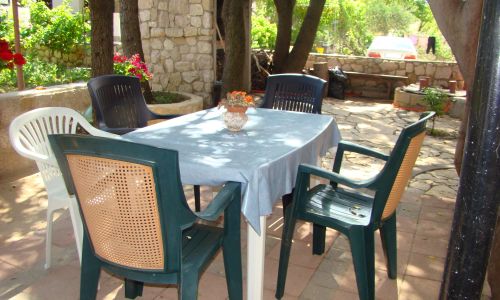 Apartmanok és Szobák Parkolóhellyel Pag - 13060