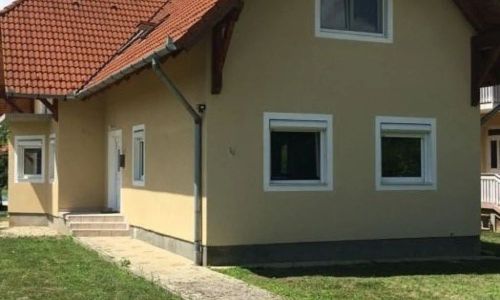 Ezo Apartman Balatonberény
