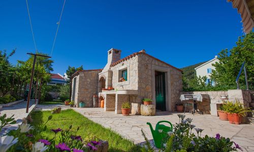 Szobák Magán Parkolóhellyel Cres - 2512