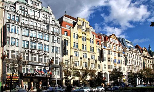 AMBASSADOR - ZLATÁ HUSA Praha