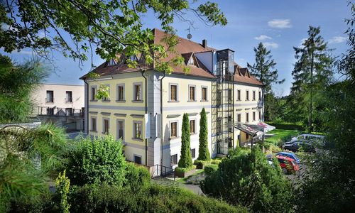 Maxmilian Lifestyle Resort Loučeň