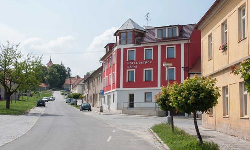 Hotel Ostrov Garni Sadská