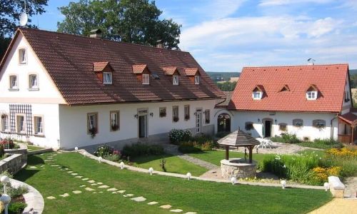 Penzion Čapkův statek Hořičky