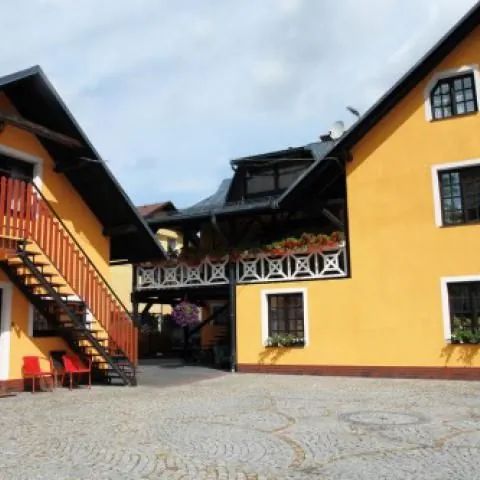 GOŚCINIEC POD BRZEGIEM Ustroń