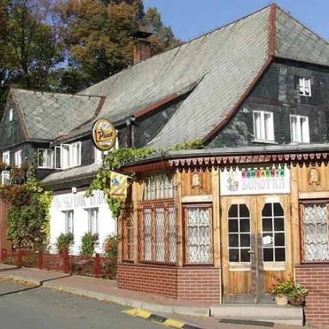 Ośrodek Wczasowy SKALNIK Sosnówka