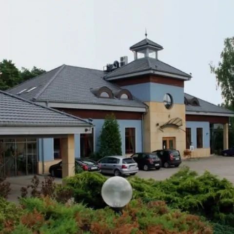 HOTEL 4 PORY ROKU *** Straszyn