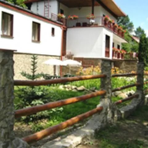 DOM WYPOCZYNKOWO - NOCLEGOWY  SKALNIK Sucha Beskidzka