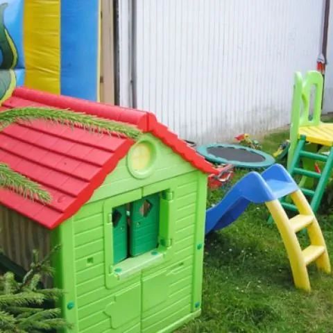 HOTEL RESTAURACJA 15 POŁUDNIK Osina