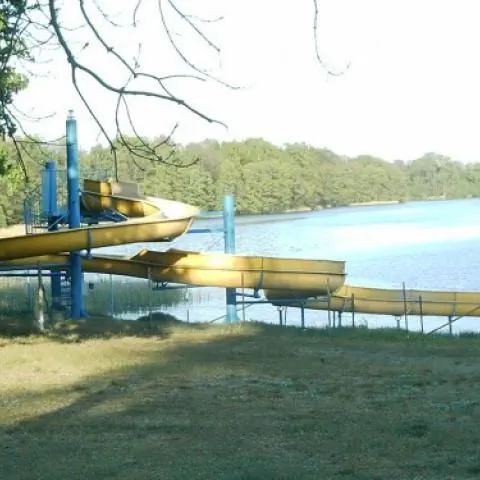 Domek letniskowy KROKUS nad jeziorem Dużym Lubasz