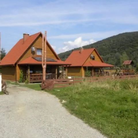 Domki drewniane Osada BiesCzad Kalnica