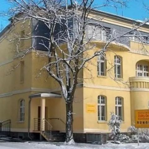 Pensjonat Restauracja Żółty Domek Szczecinek