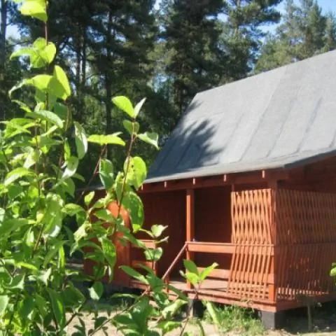 Domek letniskowy nad jeziorem w Kopalinie Kopalino