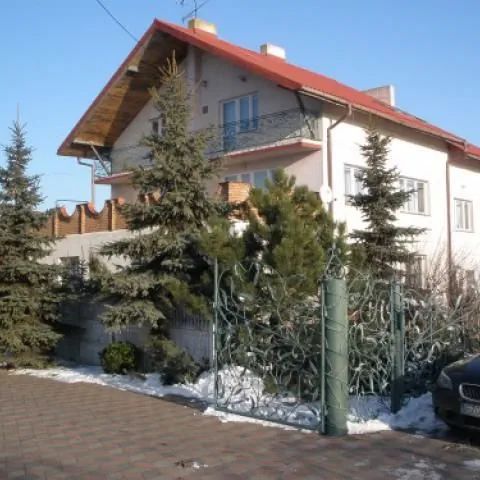 BRATOSZEWICE- Kwatery Prywatne Stryków