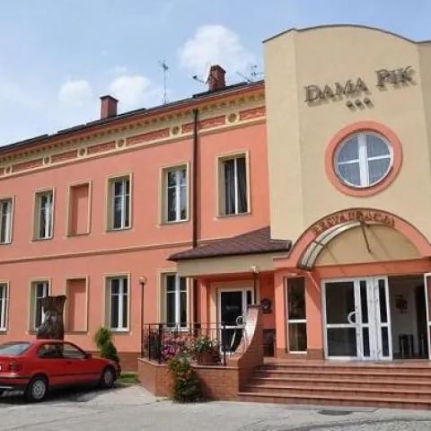 Willa Dama Pik Dzierżoniów