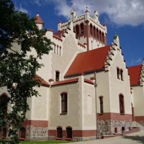 Zamek von Treskov. Strykowo