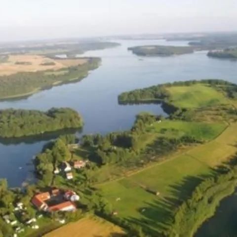 Folwark Na Półwyspie. Uraz