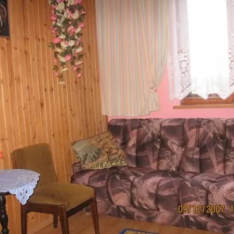 Domek letniskowy na ogrodzonej dziełce. Kotkowo