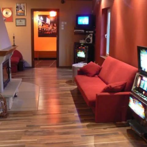 Domek Agroturystyczny IBIZA-KLUB Brzeziny