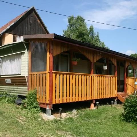 Domek letniskowy i pokoje nad Soliną Wołkowyja