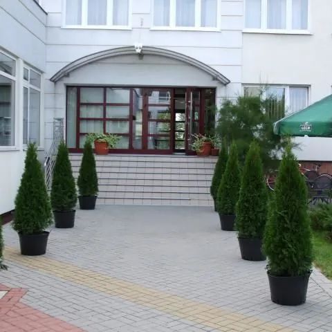 Centrum Konferencyjno - Sportowe przy ZSR CKP i CKU Miętne