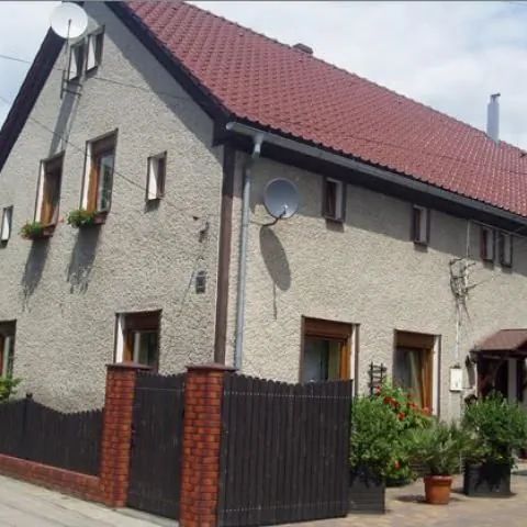 Gospodarstwo Agroturystyczne "VIOLA" Lewin Brzeski