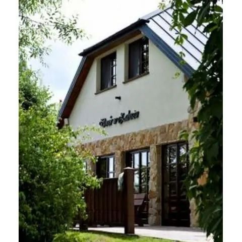 DWÓR W ZABUŻU Sarnaki