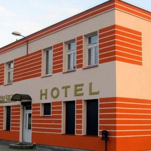 Hotel "Nad Rzeczką"