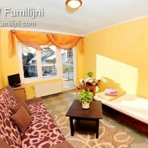 Ośrodek Wczasowy FAMILIJNI Dziwnówek