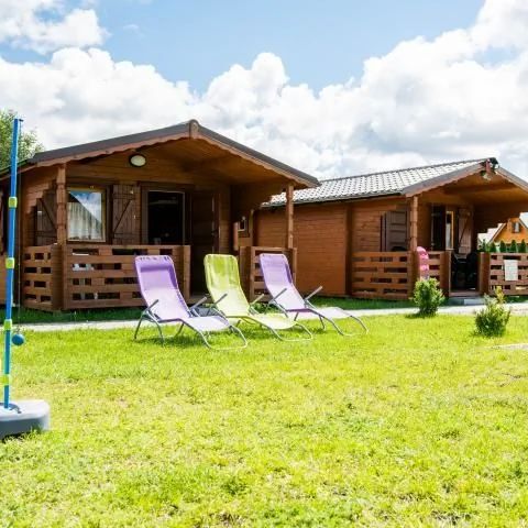 ZIELONY ZAKĄTEK pokoje i domki letniskowe Ustka