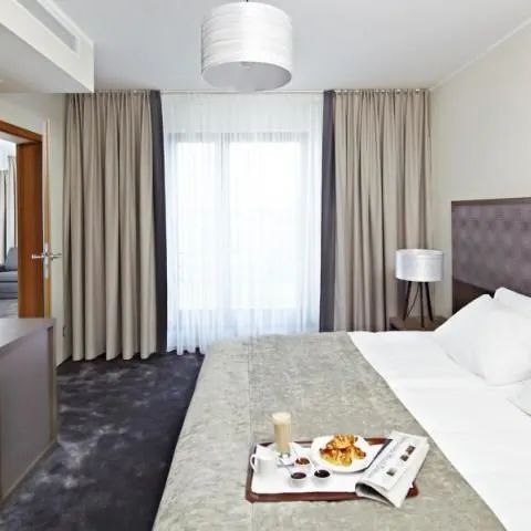 Hotel Brant Wiązowna