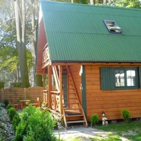 Dom letniskowo wypoczynkowy - apartamenty Małgosia Pobierowo